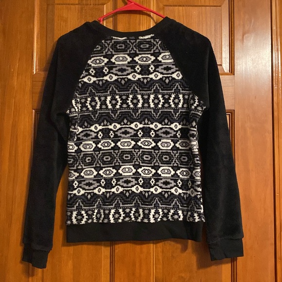 Feathers Soft Sweater - Picture 2 of 4